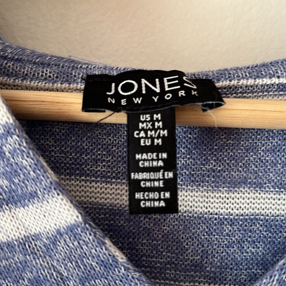 Jones New York Hoodie - Picture 2 of 11